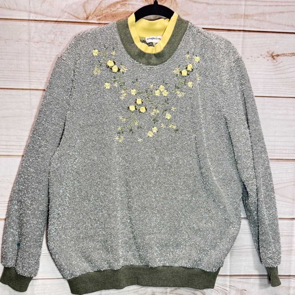 BonWorth Vintage Floral Embroidered Sweatshirt Gray Yellow Green Rosebud Top